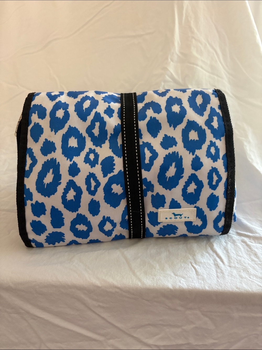 Scout Beauty Burrito Blue Leopard Roll-Up Travel Pouch